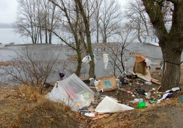 Новость - События - На Полтавщине мэр города пытался приютить бездомного