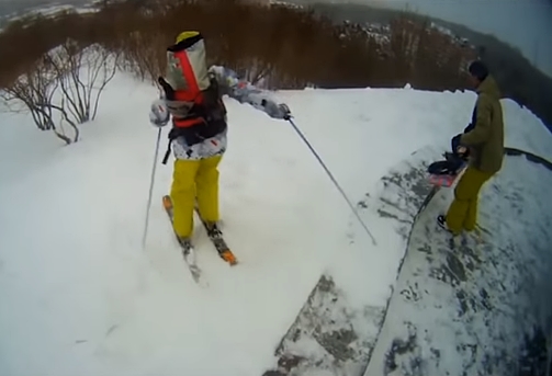 Новость - События - Видео дня: лыжники устроили себе горку прямо в центре Полтавы