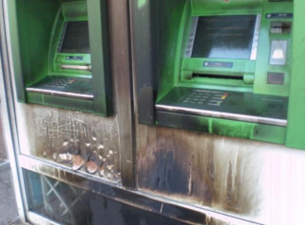 Новость - События - В Полтаве ночью горели банкоматы