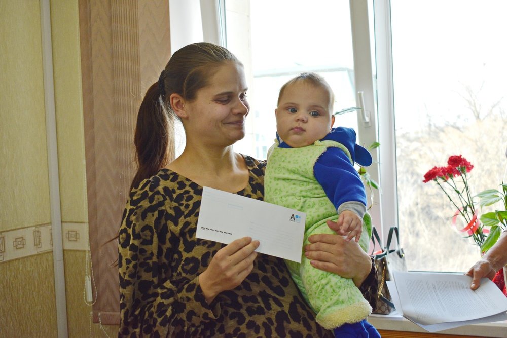 С долгами и в глуши: какие квартиры получили симферопольские сироты