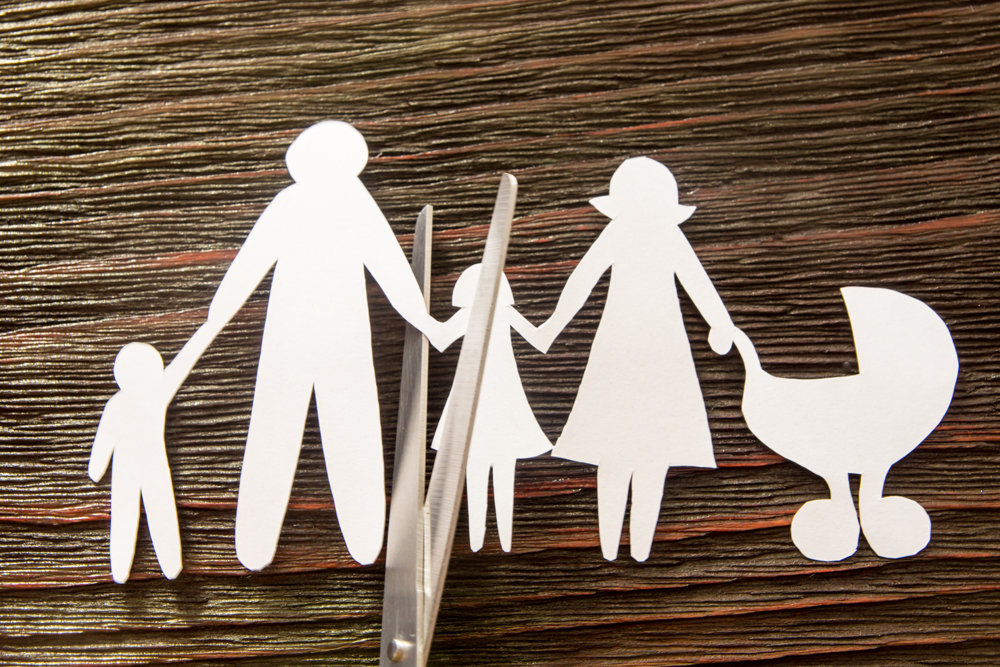 За долг: крымчанку наказали за неуплату алиментов