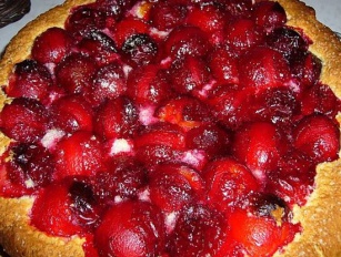 Пирог со сливами 2