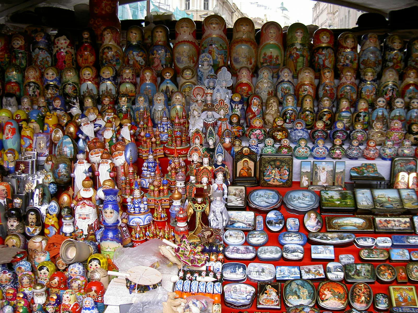 Две трети жителей украинских городов мыслят на русском языке