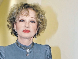 Сегодня Людмилу Гурченко похоронят рядом с Вячеславом Тихоновым и Татьяной Шмыгой 