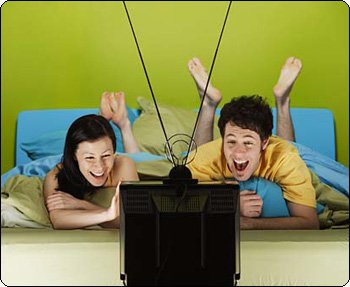 Выходные у телевизора: смотрим боевики, триллеры, комедии и телешоу