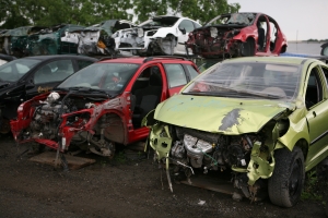 Украинцы: после отмены техосмотра машины начнут разваливаться на дороге. Фото с сайта sxc.hu 