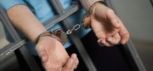 Наживались на эпидемии: в Днепре арестовали аферистов