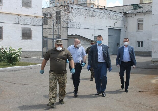 Заключенные пожаловались на работников Полтавского СИЗО