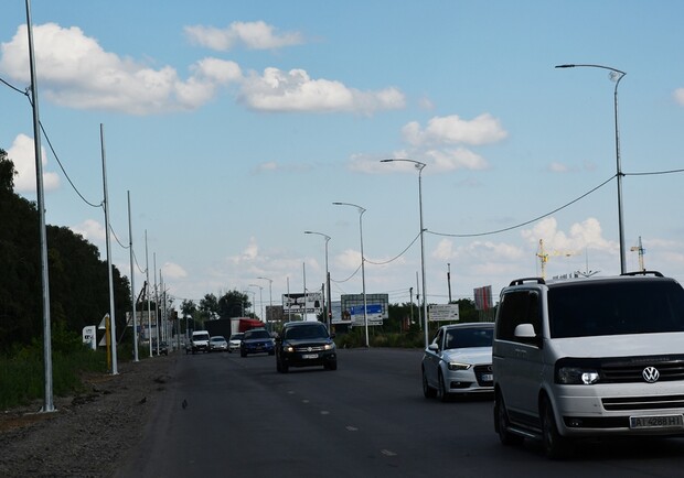 В Полтаве на дороге Киев - Харьков меняют освещение