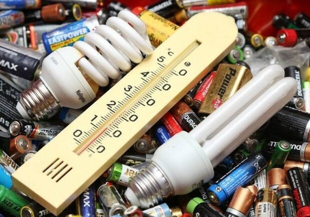 Где на Полтавщине сдать термометры, батарейки и лампы. Фото: update.com.ua