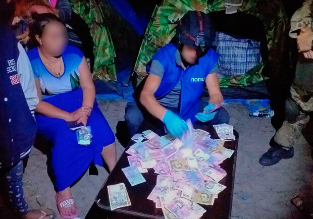Полиция задержала группу наркодилеров, которые продавали "метадон" у нескольких областях