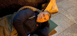 Мэр Умани заночевал на пороге Офиса президента