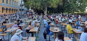 Пятый год подряд: на Приморском бульваре массово писали украинский диктант 