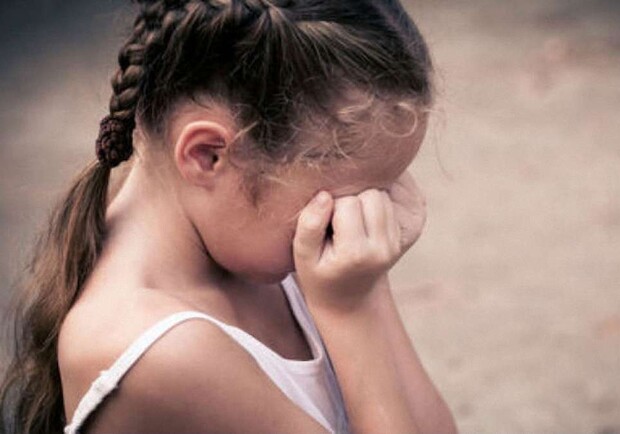 На Полтавщине двое малолетних ребят изнасиловали 4-летнюю девочку