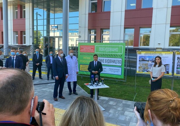 Зеленский приехал на открытие кардиоцентра в Полтаве