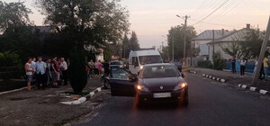 Cкутер зіткнувся з Renault: 6-річний хлопчик в реанімації