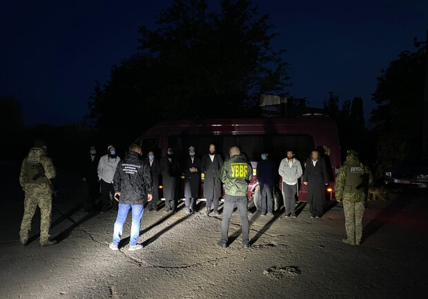 Хасиды-нелегалы устроили концерт для одесских пограничников Фото и видео пограничников 