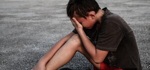 Избили и спрятали: в интернате для особенных детей пострадали мальчики-аутисты