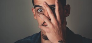 Серед білого дня: львів'янин напав на двох курсантів