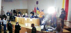 Конфликт депутатов, отключение света и 