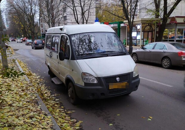 В Харькове микроавтобус сбил школьника. Фото: полиции Харьковской области