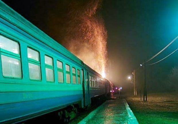 На Полтавщине горел дизельный поезд. Фото: https://t.me/h_kremenchug