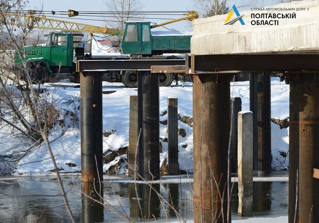 На Полтавщине ремонтируют мост через Ворсклу. Фото: https://www.facebook.com/pl.ukravtodor