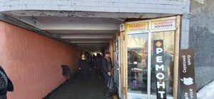 Большая чистка: на Позняках демонтируют незаконные киоски