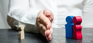 Будь в курсе: в каких случаях в Украине лишают родительских прав