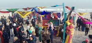 Забыли про карантин: одесситы устроили массовые гуляния на пляжах