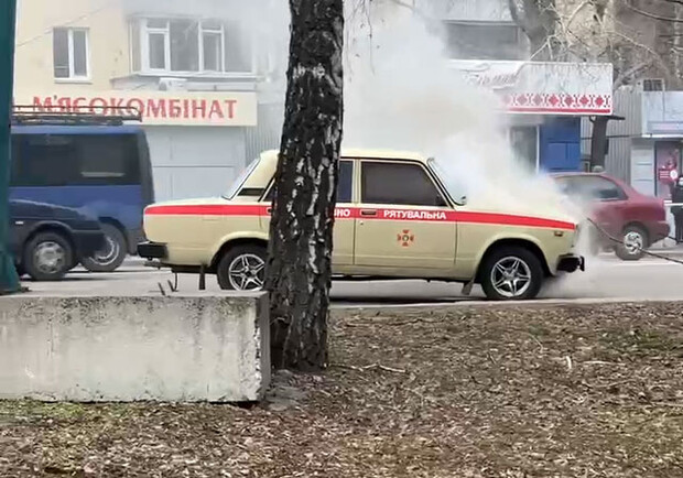 В Полтаве тушили авто аварийно-спасательной службы. Фото: кадр из видео "ХП у Telegram"