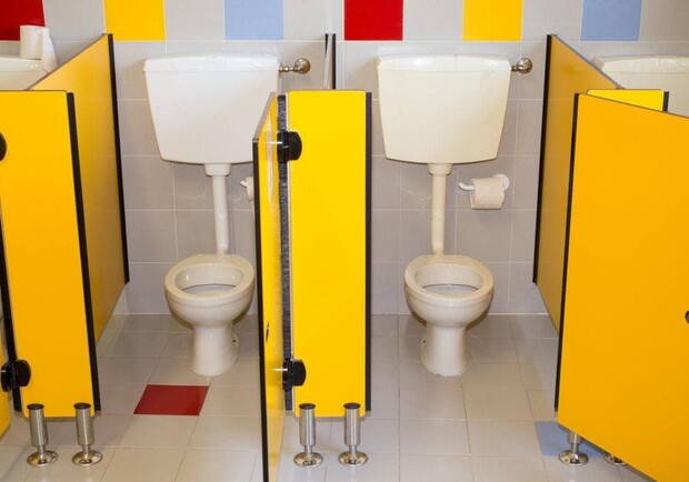 В Полтаве нашли деньги на ремонт туалетов в школах. Фото: https://t.me/pvp_0532