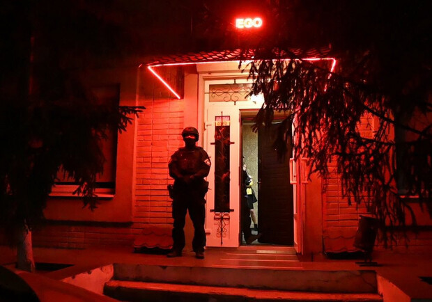 В Полтаве полиция закрыла салон интимных услуг. Фото: pl.npu.gov.ua