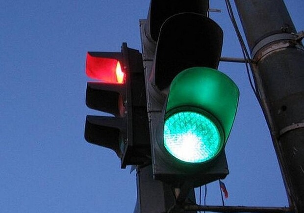 В Полтаве установили светодиодные светофоры. Фото:rating-news.ru