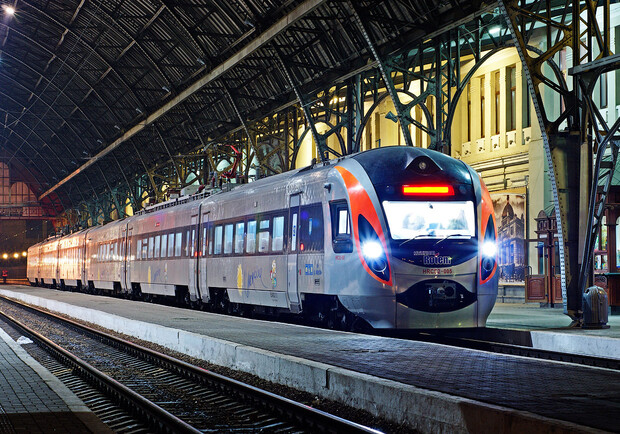 Как в Полтавской области во время карантина будут ходить поезда. Фото: http://wonderluuster.blogspot.com/
