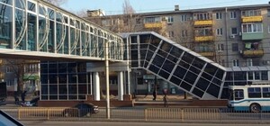 Получи ответ: когда починят эскалатор надземного перехода через Слобожанский