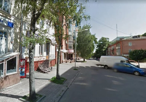 В Полтаве собираются отремонтировать тротуар. Фото: google.com/maps