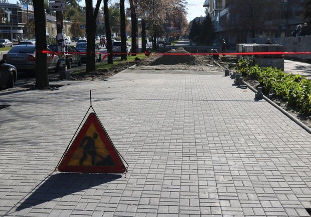 Полтава потратит почти полмиллиона на пешеходное ограждение. Фото: http://iz.com.ua/