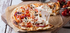 Щось новеньке: на Академіка Гнатюка відкрили піцерію