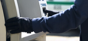 Украли крупную сумму: на запорожском курорте 