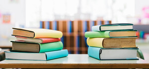 Учись как хочешь: в Одессе школьникам не хватает учебников и парт