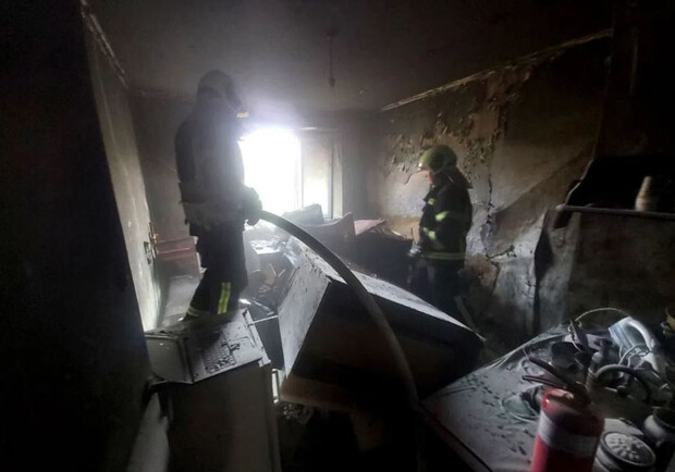 В Полтаве горела комната в общежитии. Фото: ГСЧС Украины в Полтавской области