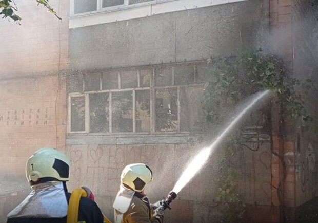 В Полтаве тушили пожар в жилом доме. Фото: Андрей Кукиба