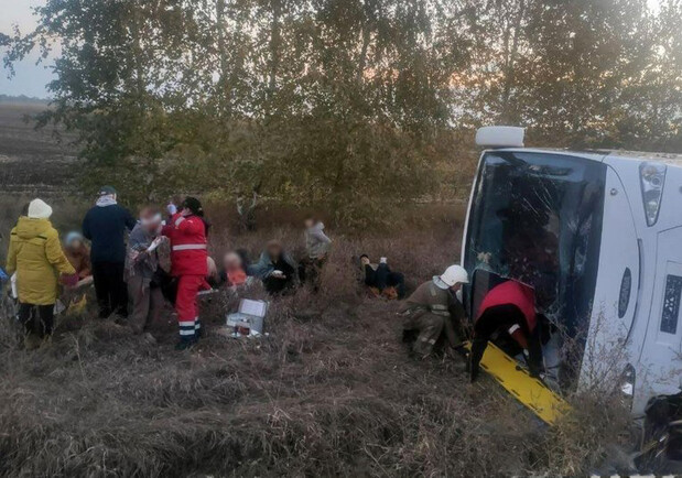 На Полтавщине автобус попал в ДТП. Фото? ГУ Нацполиции Полтавщины