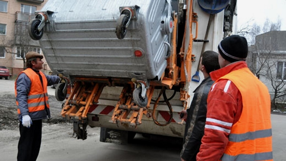 Полтавцы должны заключить договоры на вывоз мусора. Фото: kr.informator.ua
