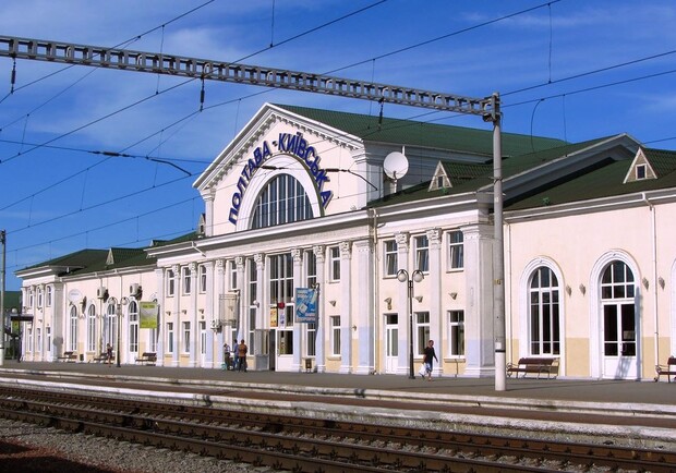 На ж/д вокзале в Полтаве можно сделать экспресс-тест на COVID-19. Фото:railwayz.info