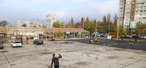 Строят ледовый каток и роллердром: на Таирова реконструируют скейт-парк