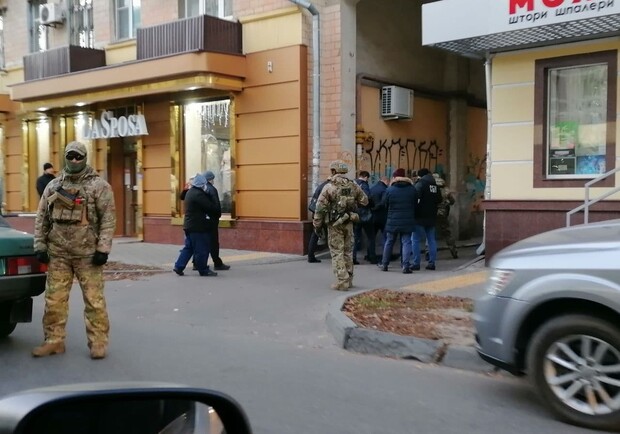 В центре Полтавы задержали начальника городского отдела полиции 