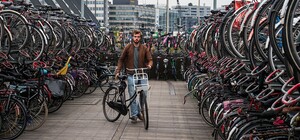 В Полтаве установят 12 велопарковок и три СТО