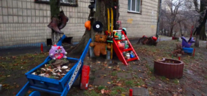 На Чоколовке жильцы многоэтажки создали во дворе 